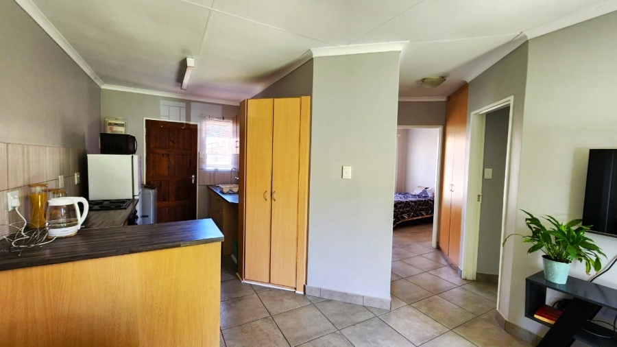 2 Bedroom Property for Sale in Langenhovenpark Free State